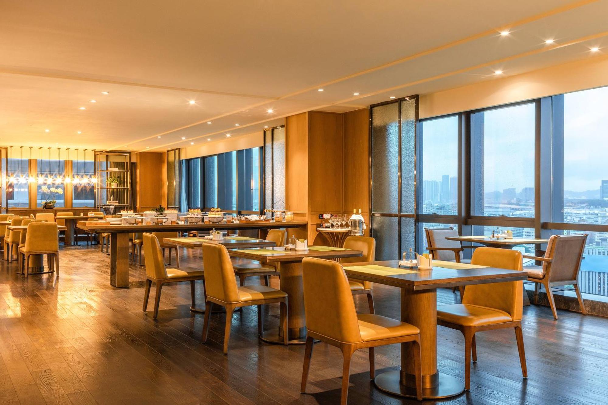 Doubletree By Hilton Hotel Shenzhen Longhua, Near Huawei, Foxcnn, Shenzhen North Railway, Uniwalk & Uniworld Shopping Mall, Sam'S Club Buitenkant foto