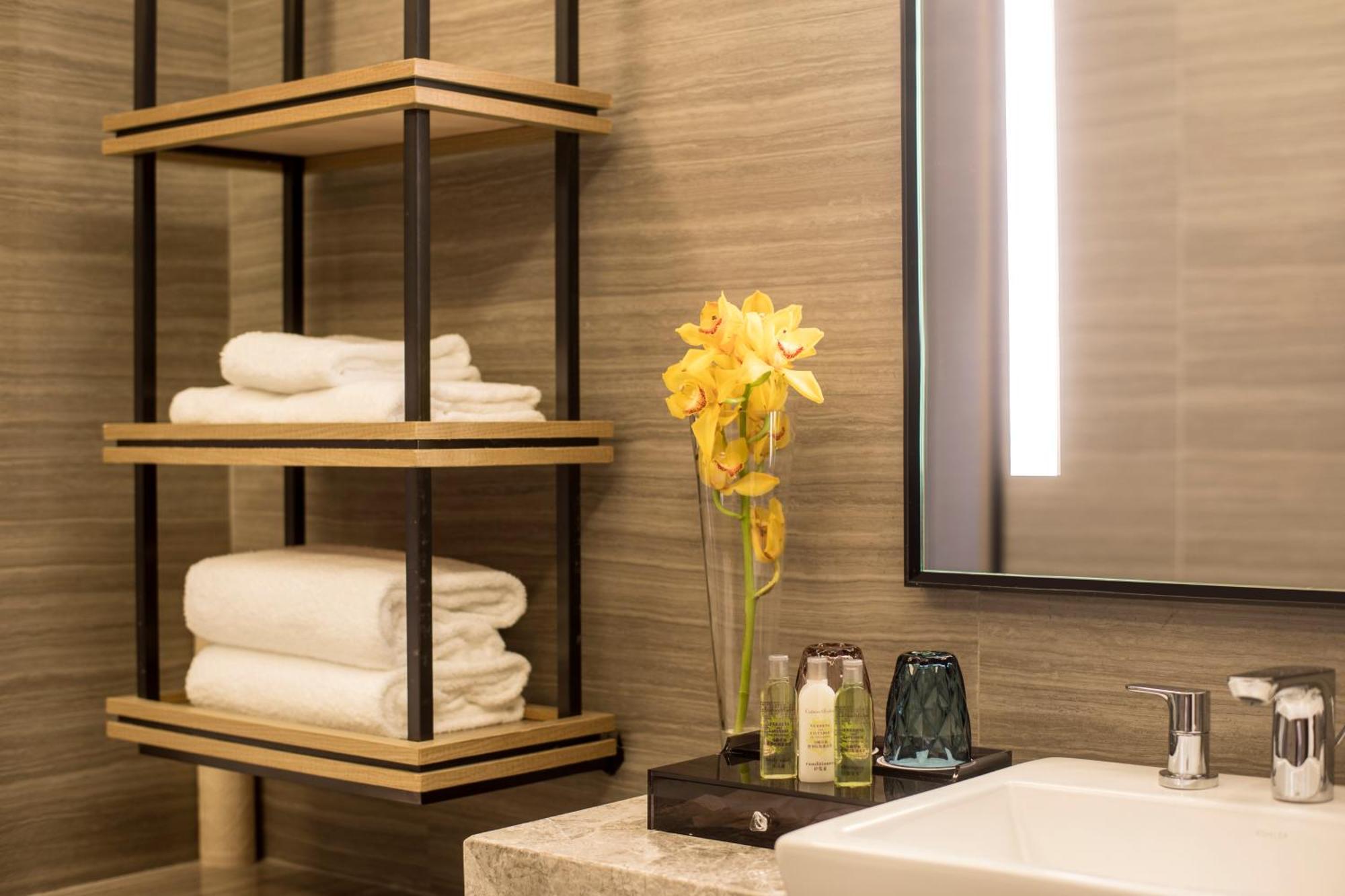 Doubletree By Hilton Hotel Shenzhen Longhua, Near Huawei, Foxcnn, Shenzhen North Railway, Uniwalk & Uniworld Shopping Mall, Sam'S Club Buitenkant foto