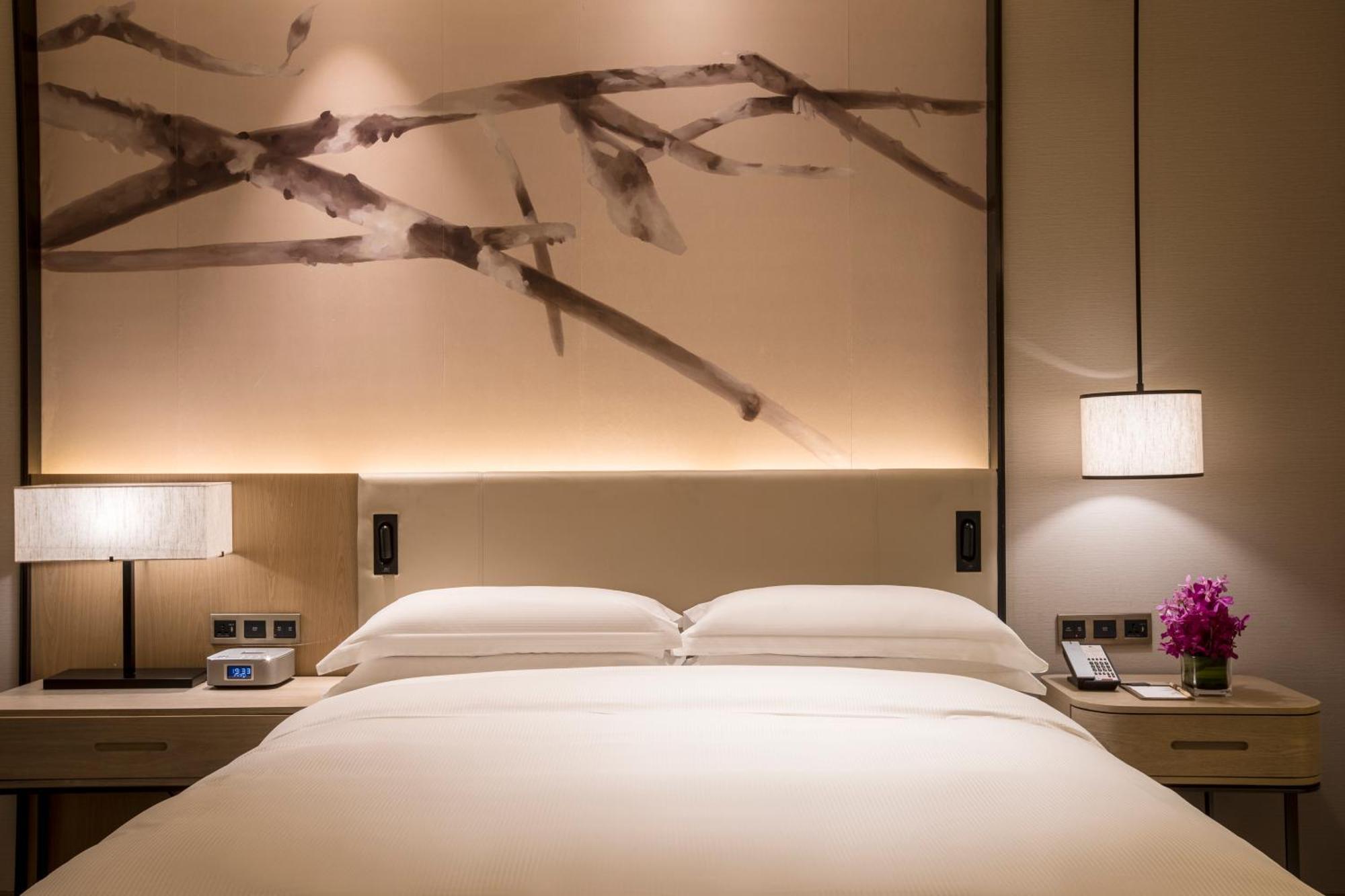 Doubletree By Hilton Hotel Shenzhen Longhua, Near Huawei, Foxcnn, Shenzhen North Railway, Uniwalk & Uniworld Shopping Mall, Sam'S Club Buitenkant foto