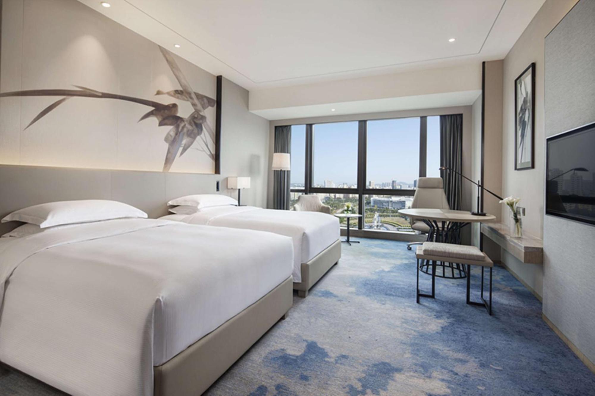 Doubletree By Hilton Hotel Shenzhen Longhua, Near Huawei, Foxcnn, Shenzhen North Railway, Uniwalk & Uniworld Shopping Mall, Sam'S Club Buitenkant foto