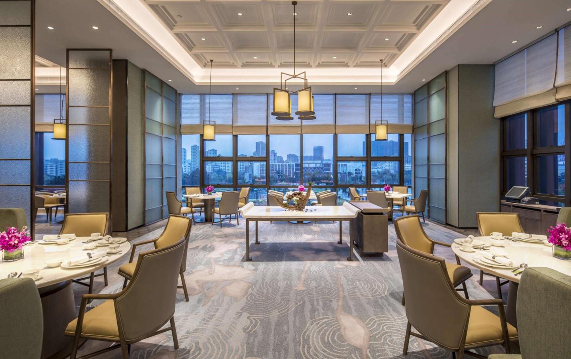 Doubletree By Hilton Hotel Shenzhen Longhua, Near Huawei, Foxcnn, Shenzhen North Railway, Uniwalk & Uniworld Shopping Mall, Sam'S Club Buitenkant foto