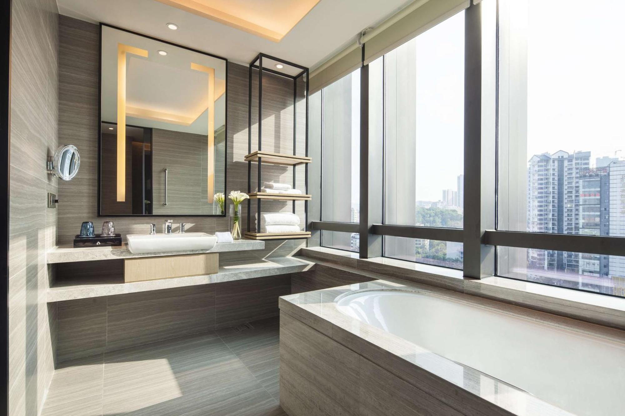 Doubletree By Hilton Hotel Shenzhen Longhua, Near Huawei, Foxcnn, Shenzhen North Railway, Uniwalk & Uniworld Shopping Mall, Sam'S Club Buitenkant foto