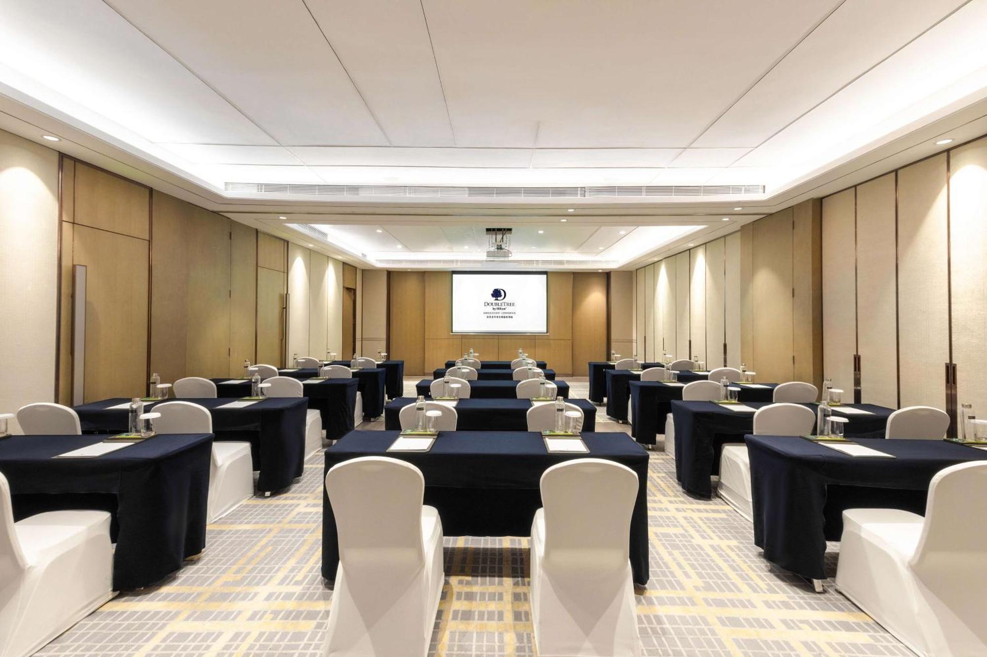 Doubletree By Hilton Hotel Shenzhen Longhua, Near Huawei, Foxcnn, Shenzhen North Railway, Uniwalk & Uniworld Shopping Mall, Sam'S Club Buitenkant foto