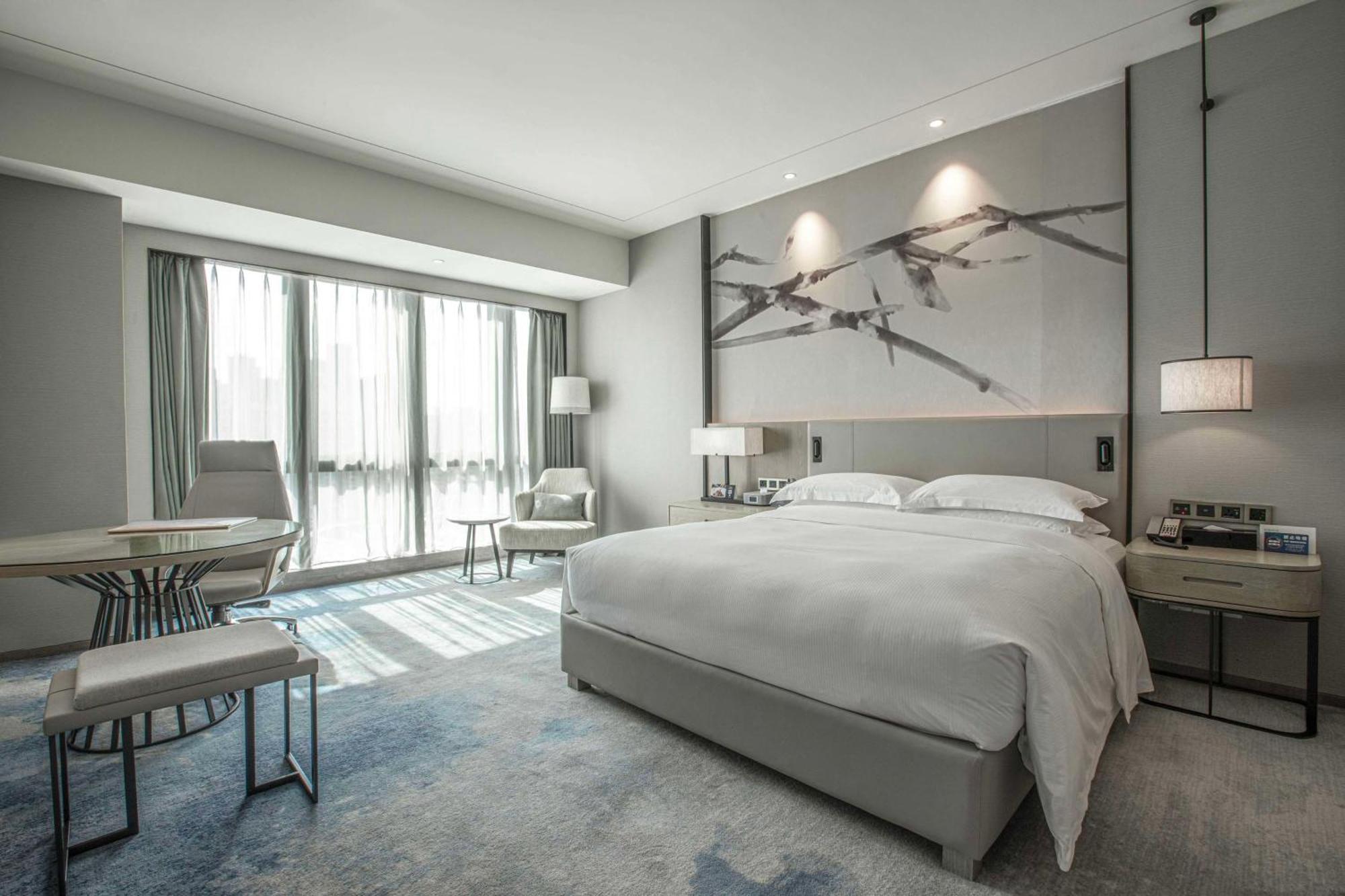 Doubletree By Hilton Hotel Shenzhen Longhua, Near Huawei, Foxcnn, Shenzhen North Railway, Uniwalk & Uniworld Shopping Mall, Sam'S Club Buitenkant foto